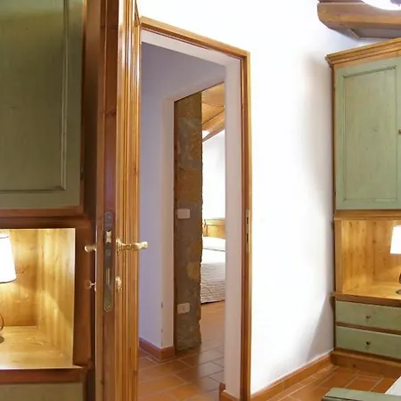 Aparthotel Terre Gialle 3*