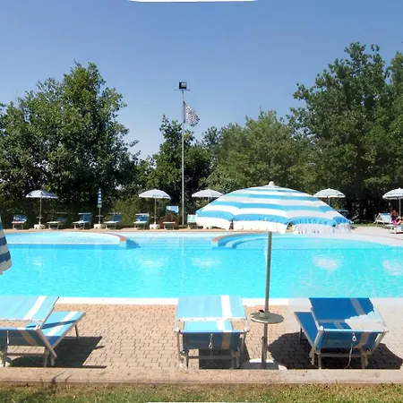 Terre Gialle Aparthotel