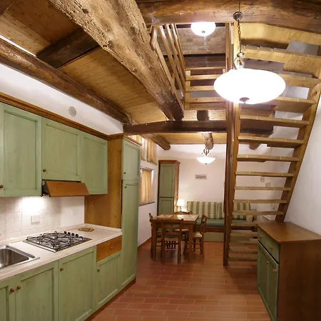 Terre Gialle Aparthotel Castel del Piano (Tuscany)